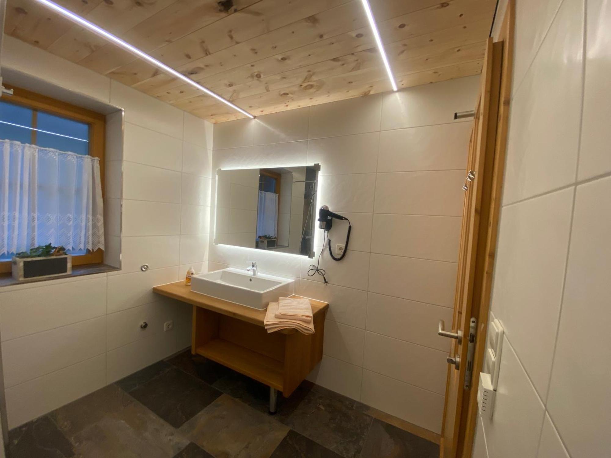 Landhaus Riesneralm Donnersbachwald Pokoj fotografie